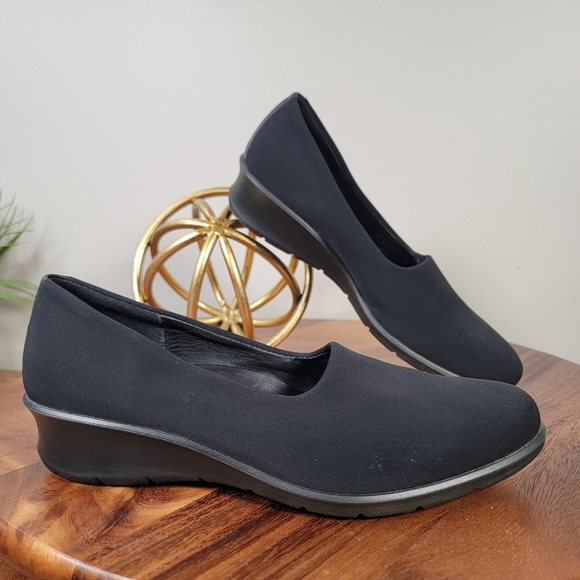 ECCO Black Women's Slip-On Shoes Size 38 Comfort Shoe Wardrobe Staple Office - Picture 9 of 15